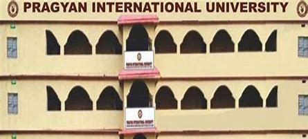 Pragyan International University College Duniya Bharat