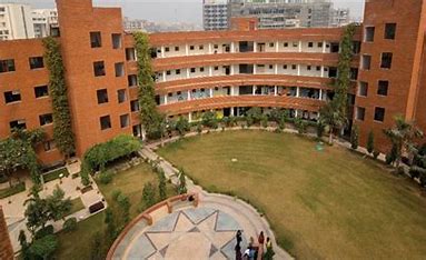 spa College Duniya Bharat