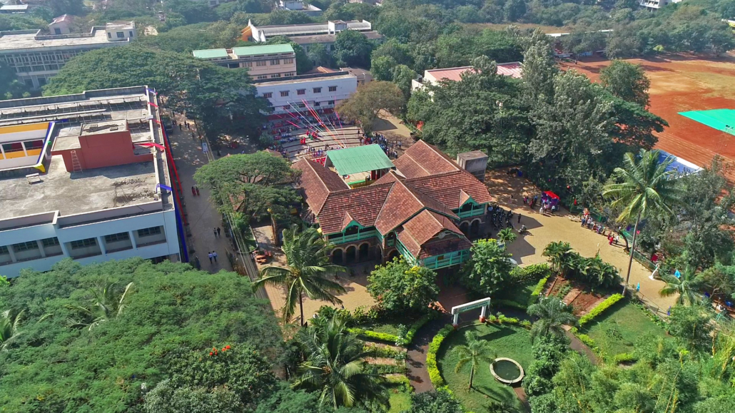 1 1 College Duniya Bharat